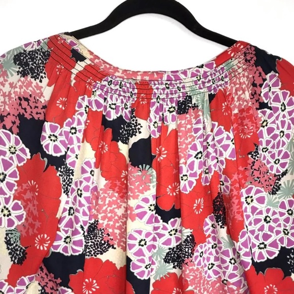 🌻3/$18 or 5/$25🌻DR2 Floral Smocked Peasant Top - Picture 4 of 7